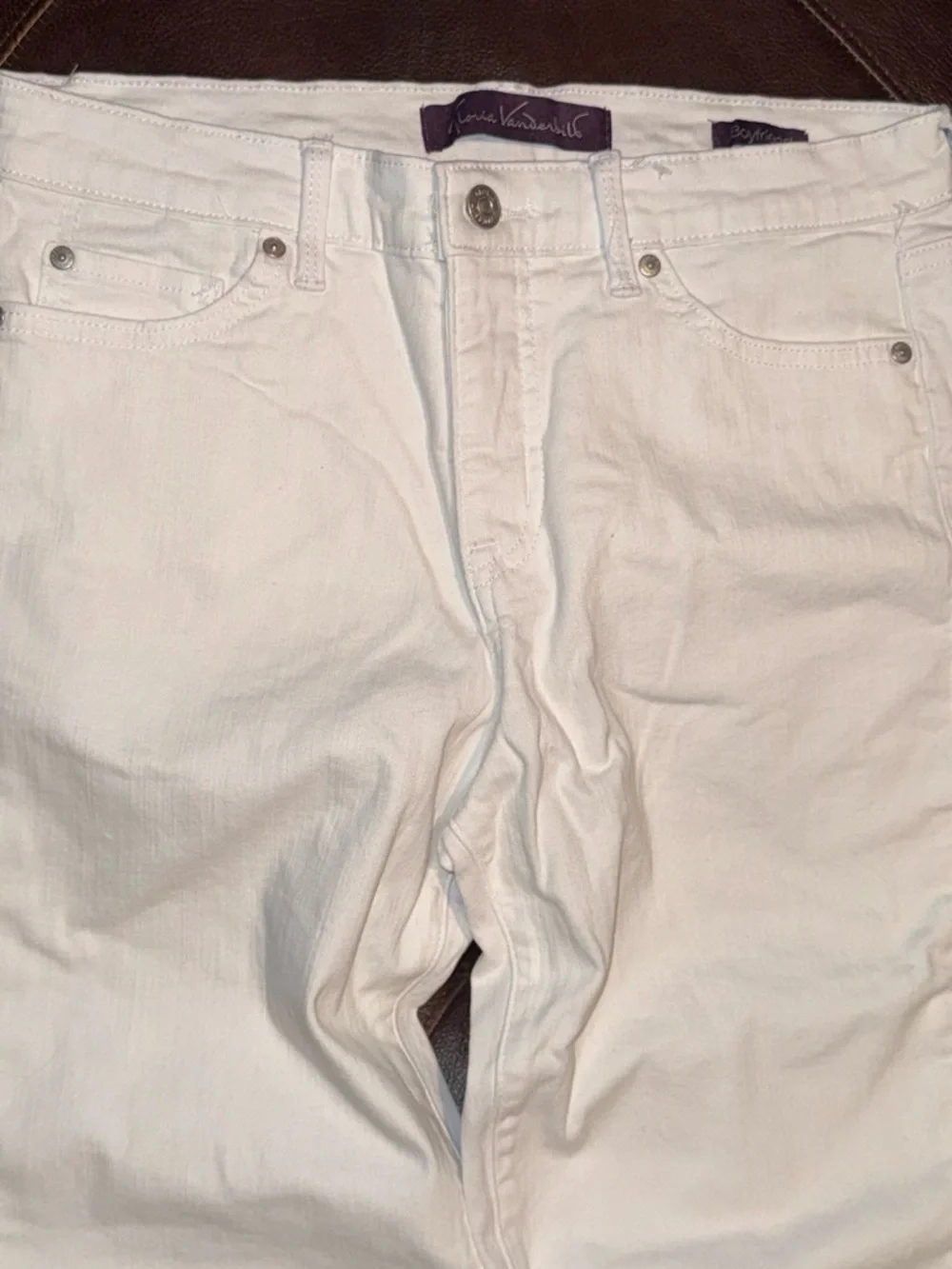 Gloria Vanderbilt Women’s Straight Jeans in White